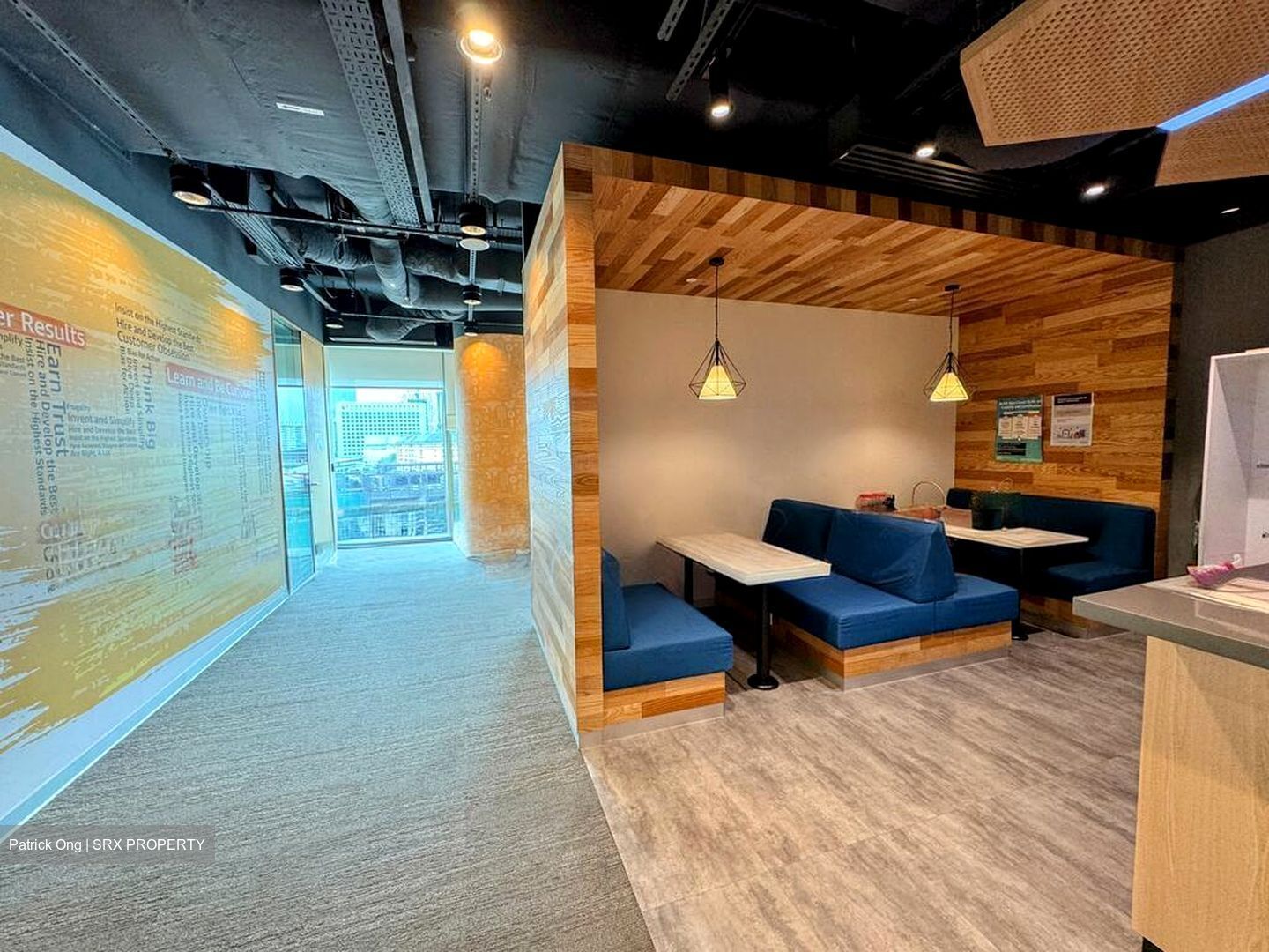 Capital Square (D1), Office #498904481